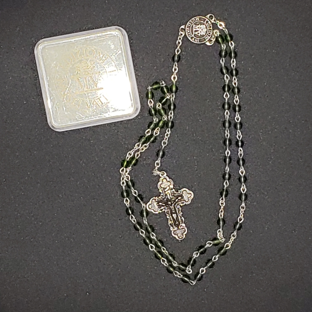 Vintage Edizioni Musei Vatican Rosary w/ Box